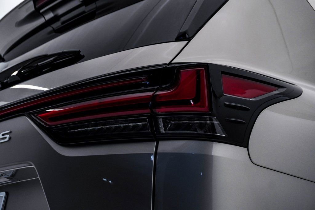 Used 2024 Lexus LX 600 F Sport image 13