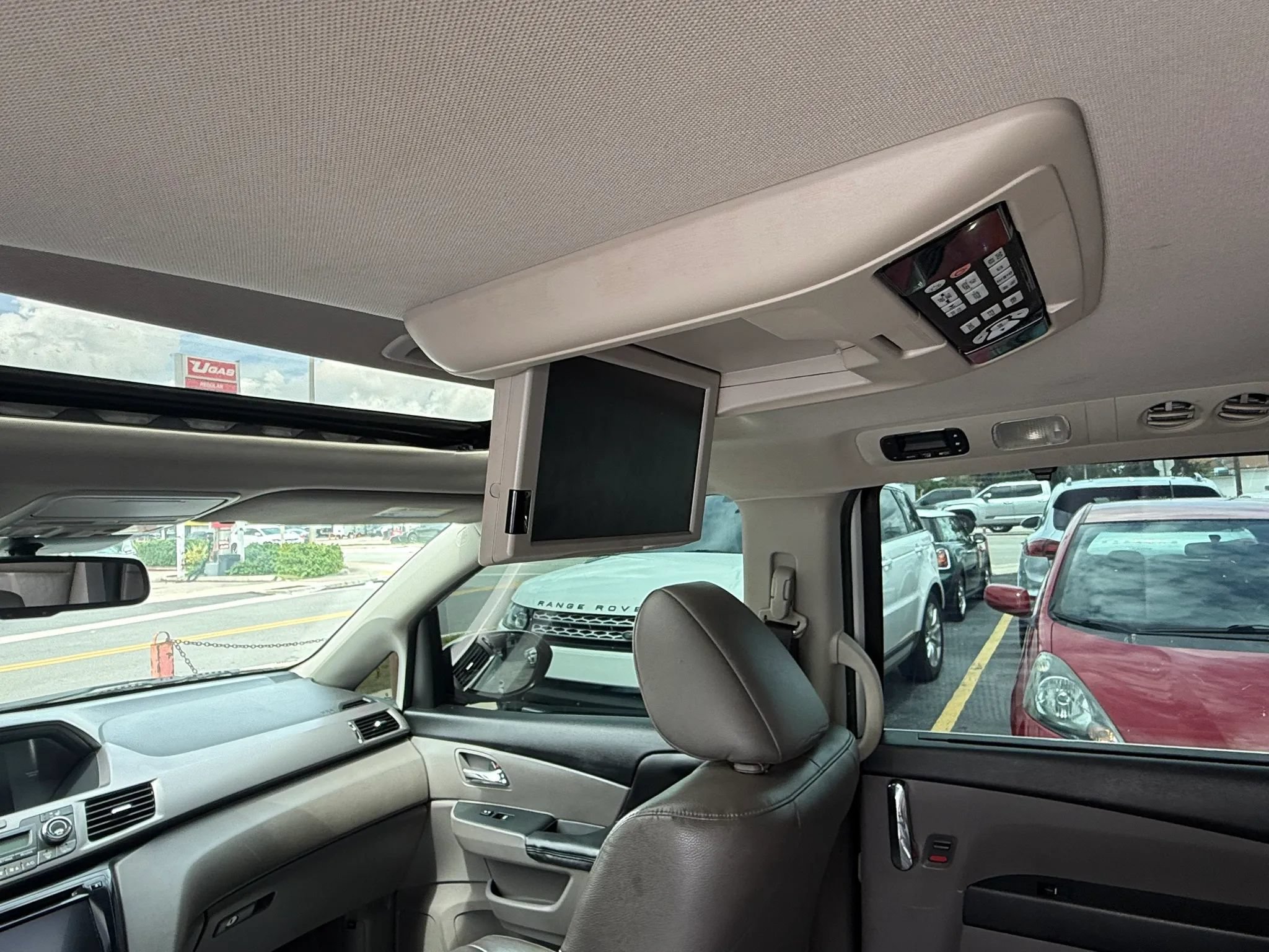 Used 2015 Honda Odyssey EX-L image 17