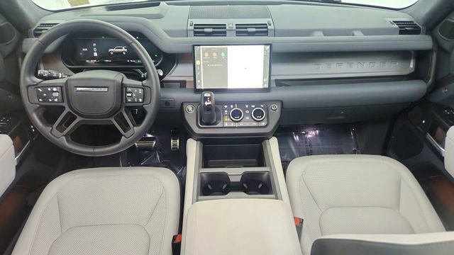 Used 2025 Land Rover Defender 110 X image 92