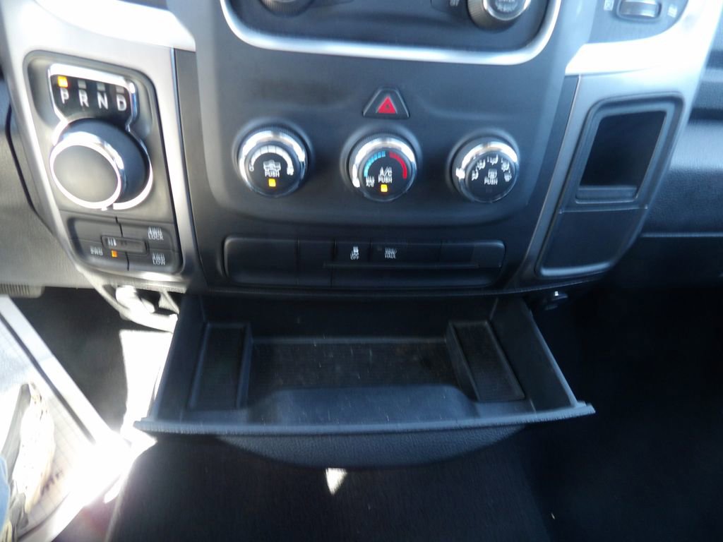 Used 2024 RAM 1500 Classic SLT AWD/4WD image 21