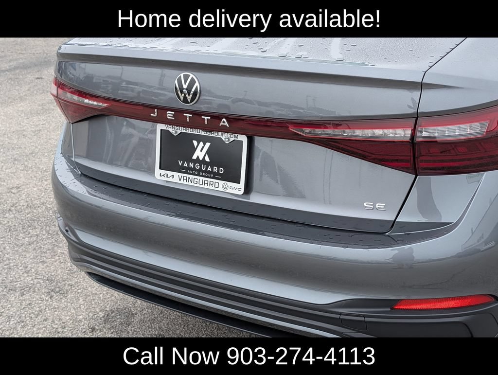 Used 2026 Volkswagen Jetta SE FWD image 9