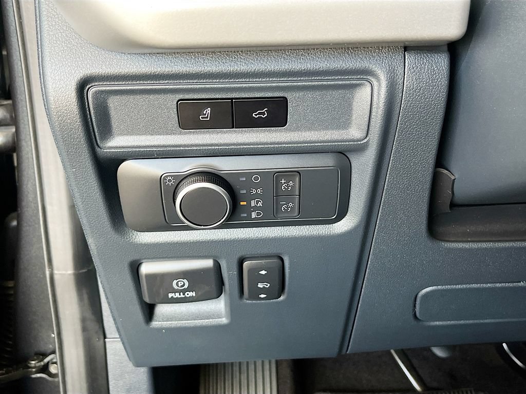 Used 2023 Ford Expedition XLT RWD image 10