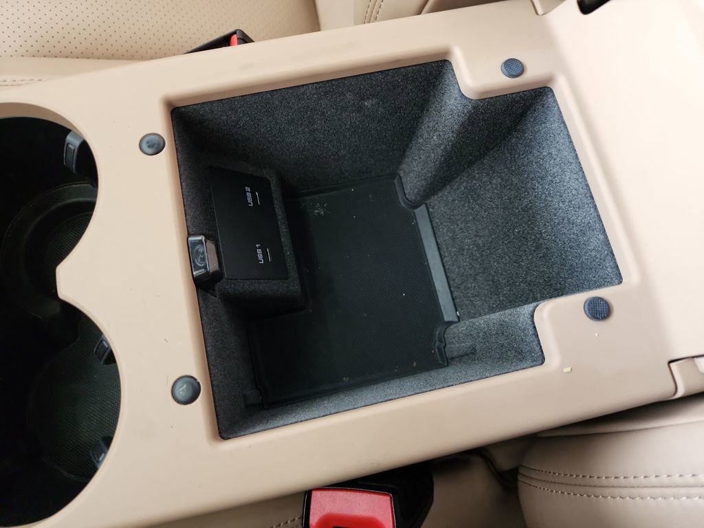 Used 2022 Porsche Macan image 31