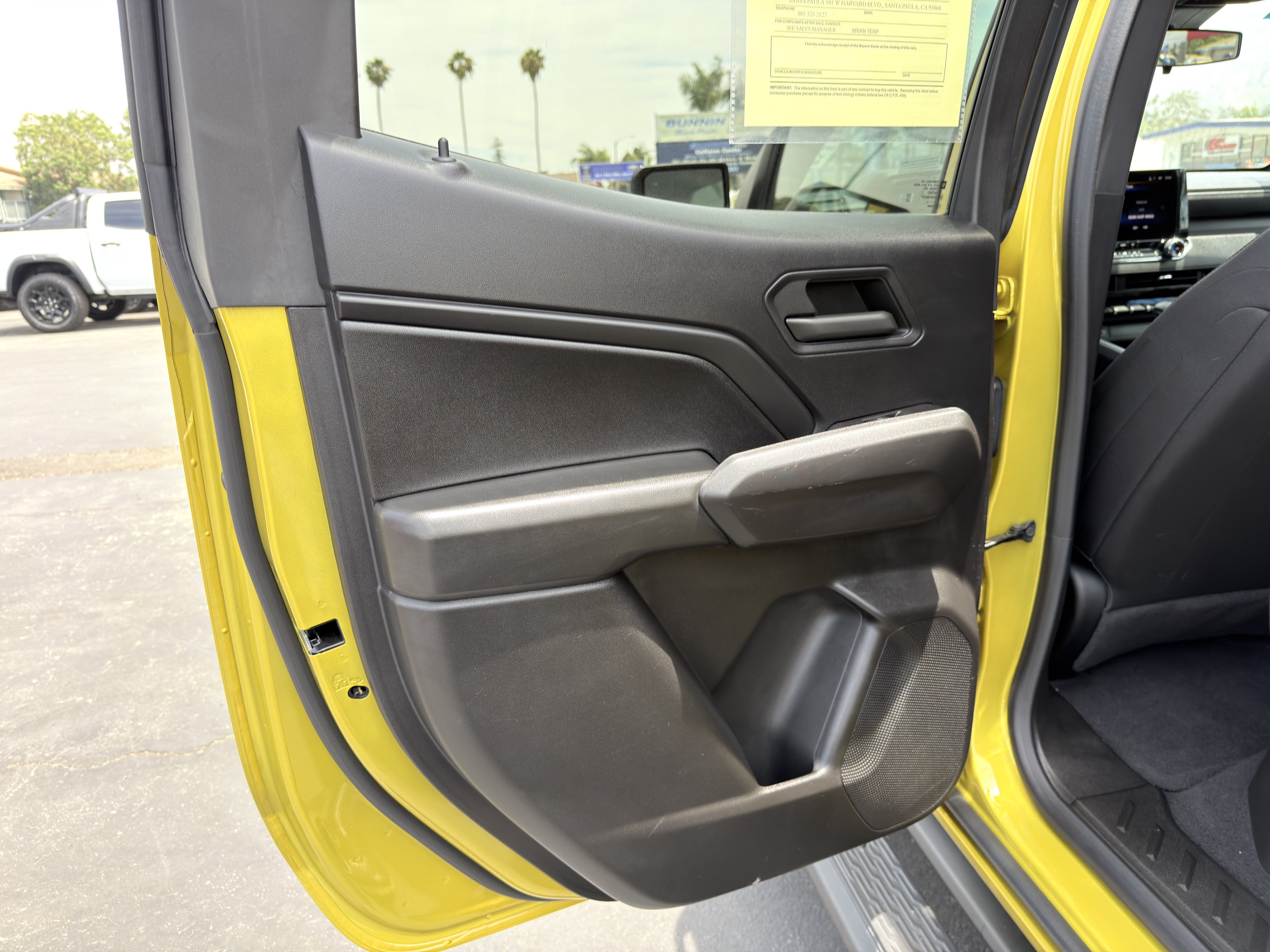 Used 2024 Chevrolet Colorado Trail Boss w/ LPO, Dark Essentials Package AWD/4WD image 23
