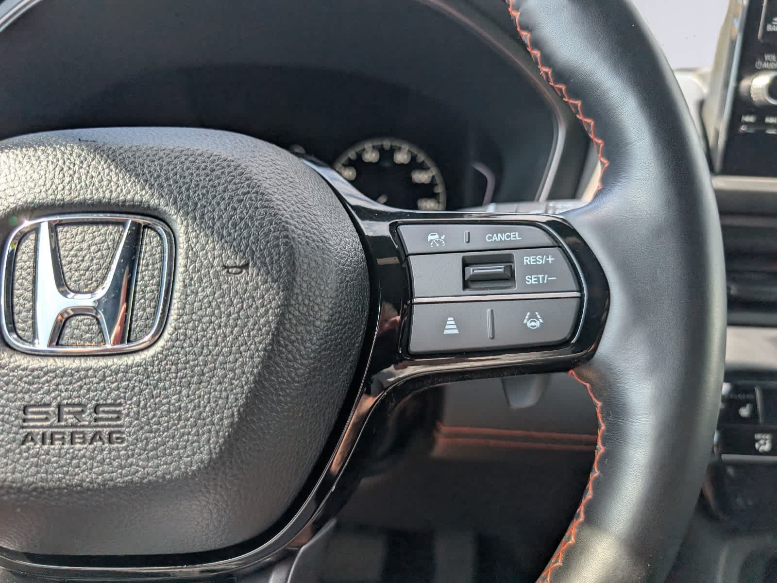 Certified 2025 Honda Pilot TrailSport image 27