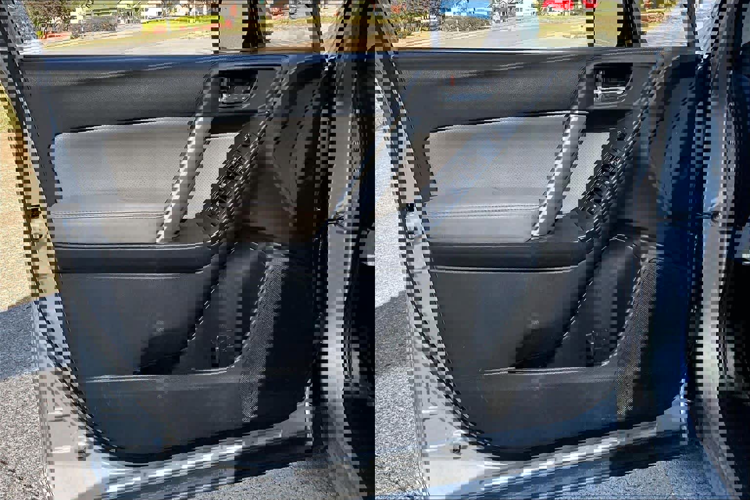 Used 2014 Subaru Forester 2.5i Limited w/ Popular Package #2 image 21