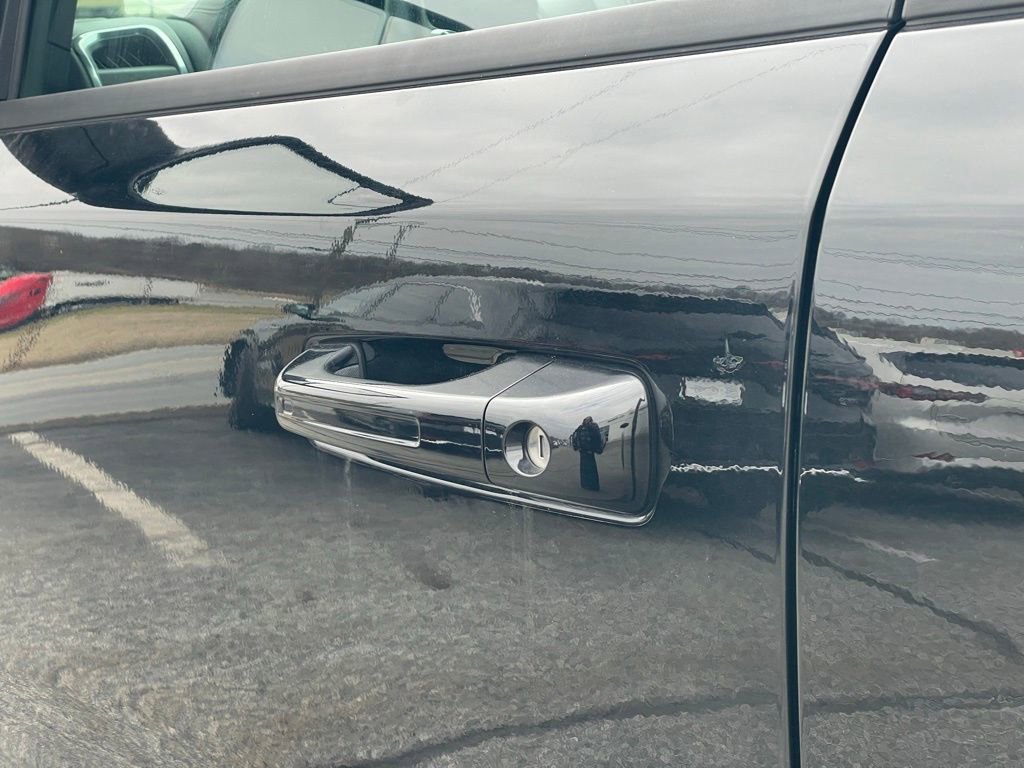 Used 2025 RAM 1500 Laramie image 34