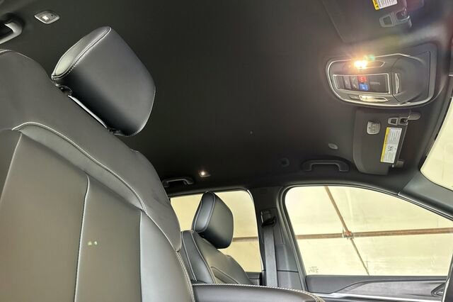 New 2025 Jeep Grand Cherokee Limited image 14