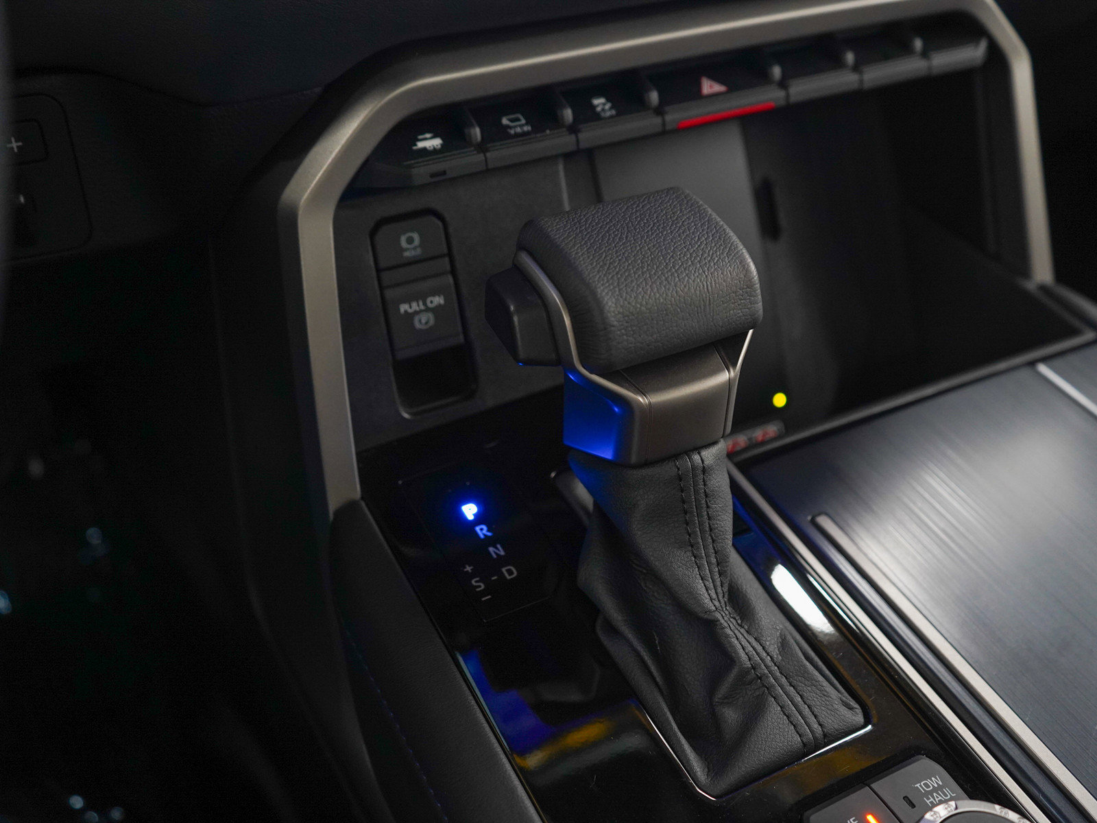 Used 2026 Toyota Sequoia Platinum AWD/4WD image 26