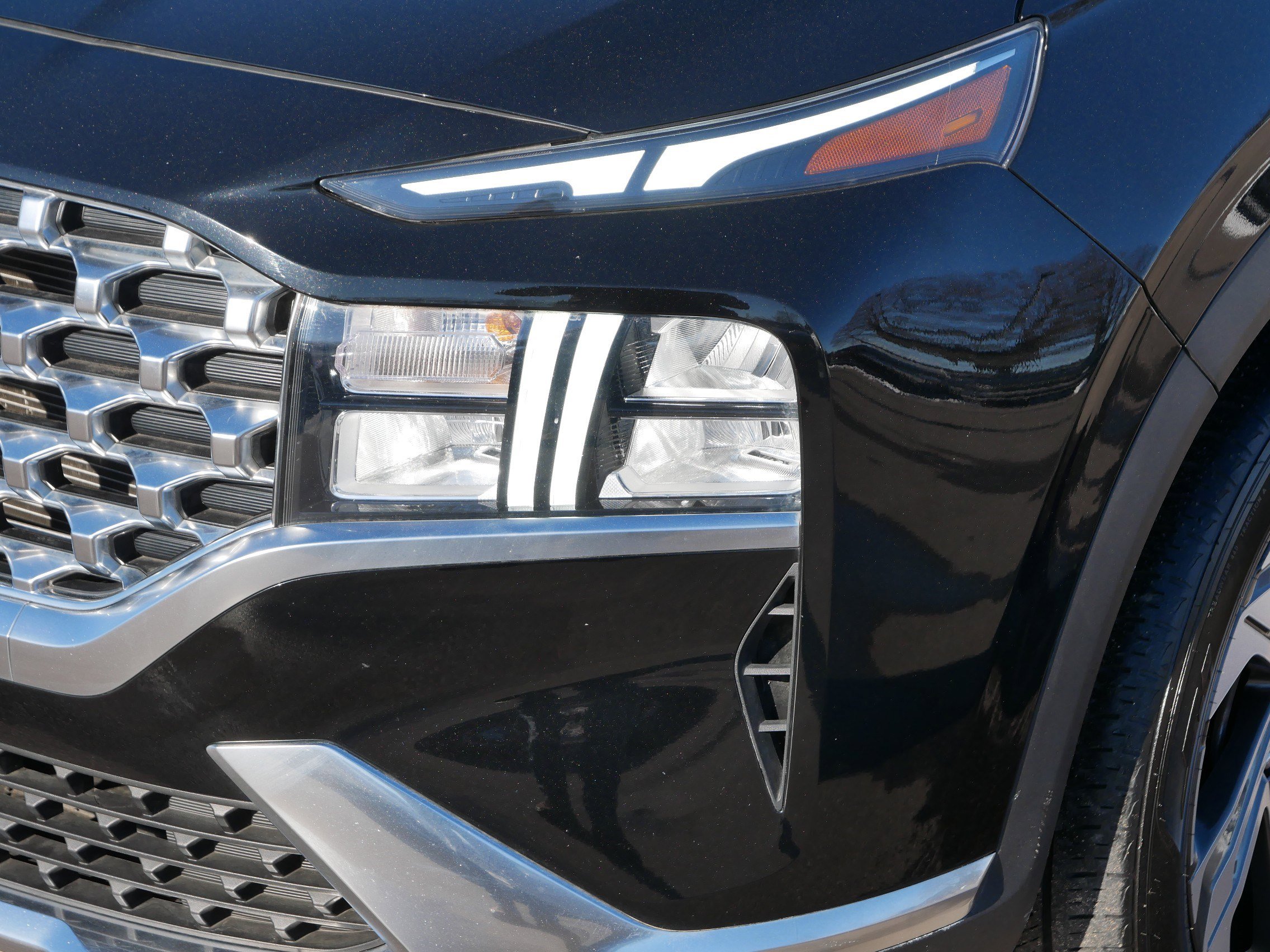 Certified 2023 Hyundai Santa Fe SEL w/ Premium Package image 16