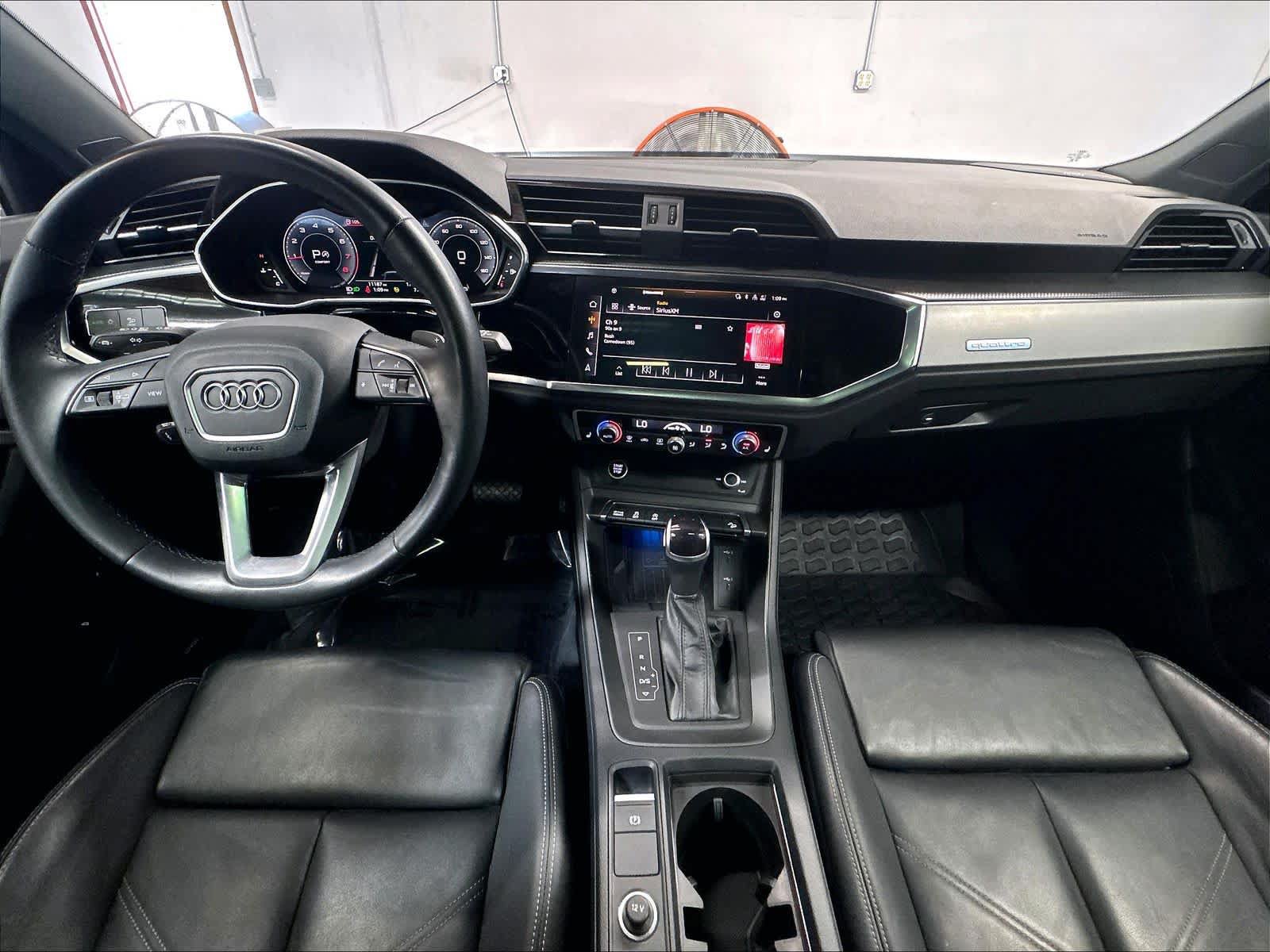 Used 2023 Audi Q3 2.0T Premium Plus w/ Premium Plus Package AWD/4WD image 16