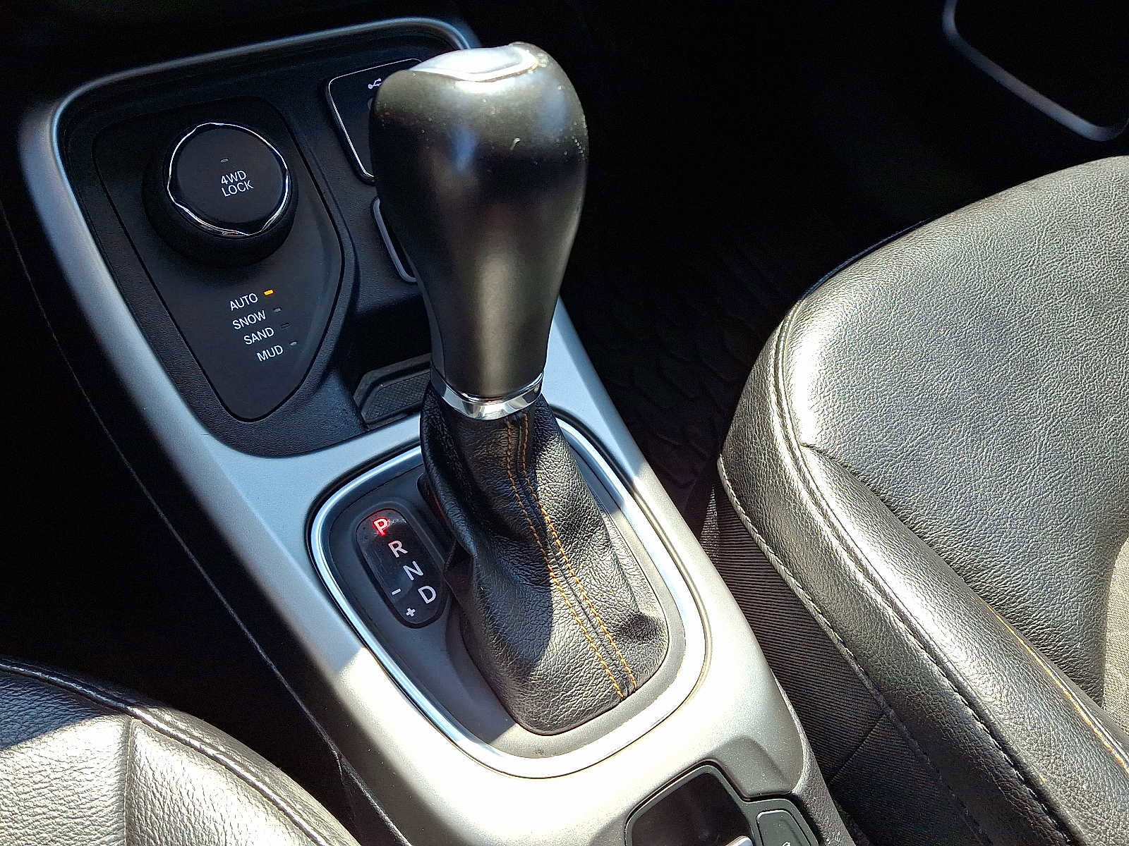 Certified 2021 Jeep Compass Latitude image 16