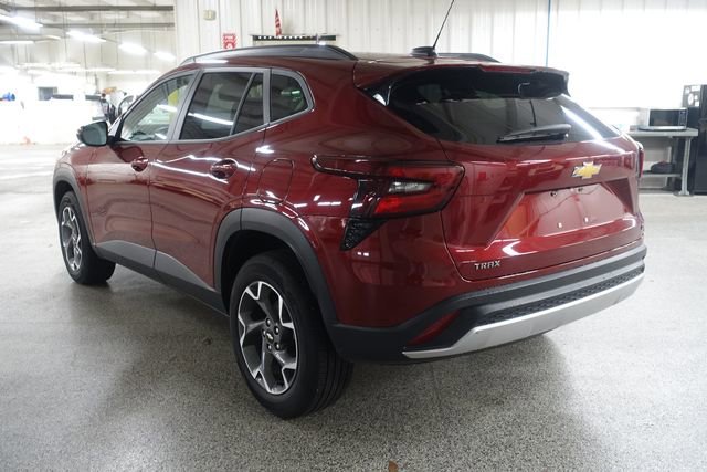 Used 2025 Chevrolet Trax LT image 5