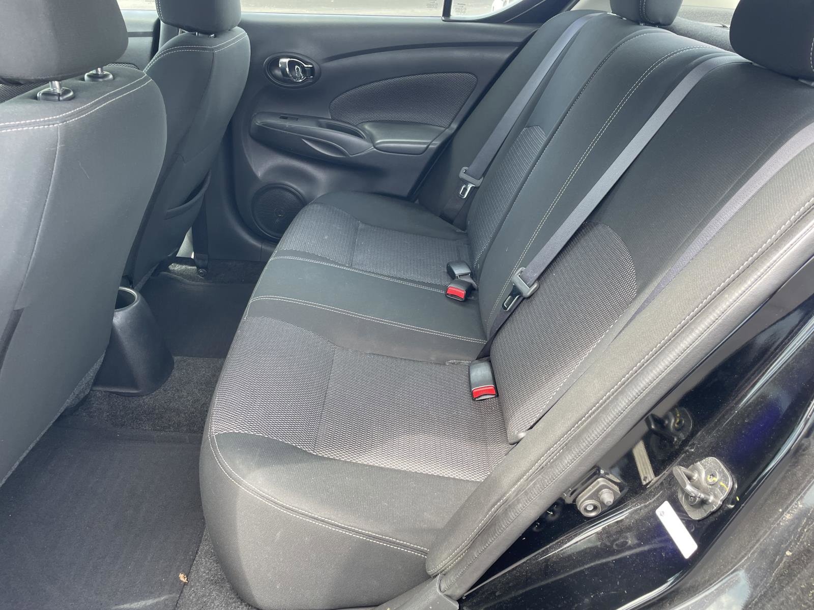 Used 2018 Nissan Versa SV FWD image 6