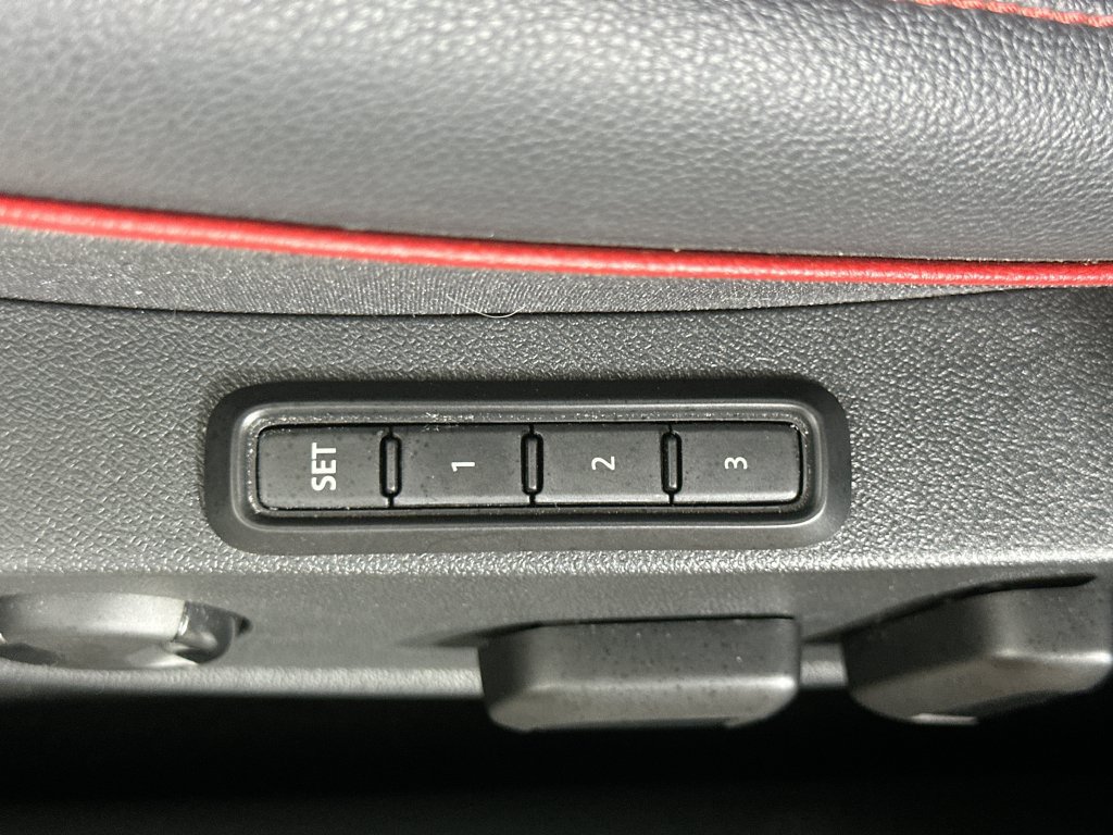 Used 2024 Volkswagen GTI Autobahn FWD image 23