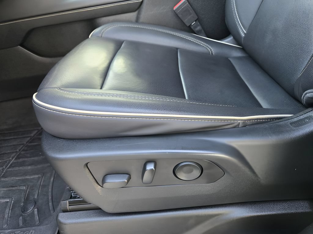 Used 2022 GMC Yukon SLT RWD image 21