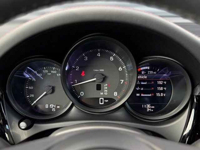 Certified 2025 Porsche Macan image 24