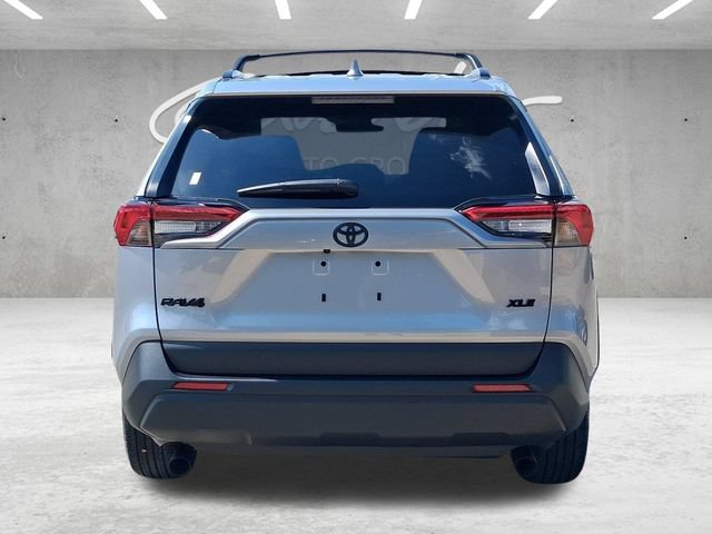 Used 2025 Toyota RAV4 XLE w/ Convenience Package FWD image 19