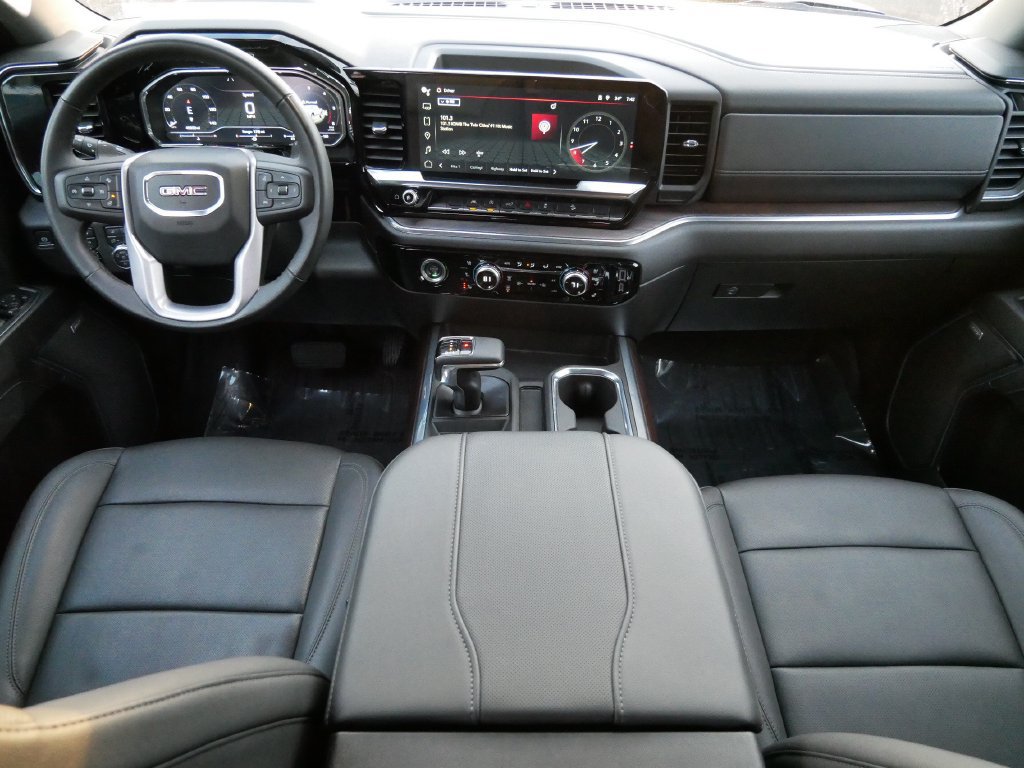 Used 2024 GMC Sierra 1500 SLT w/ SLT Premium Package AWD/4WD image 12