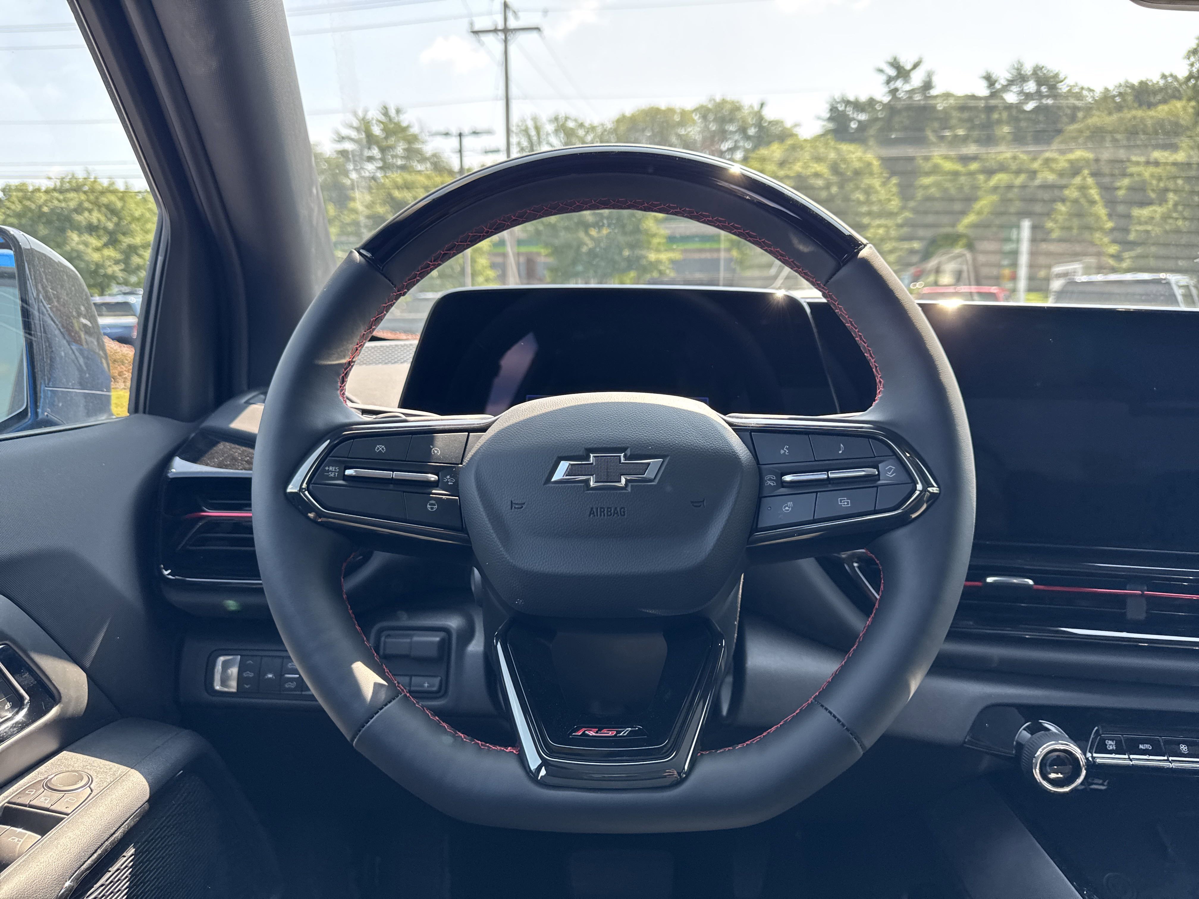 New 2025 Chevrolet Silverado EV RST image 15