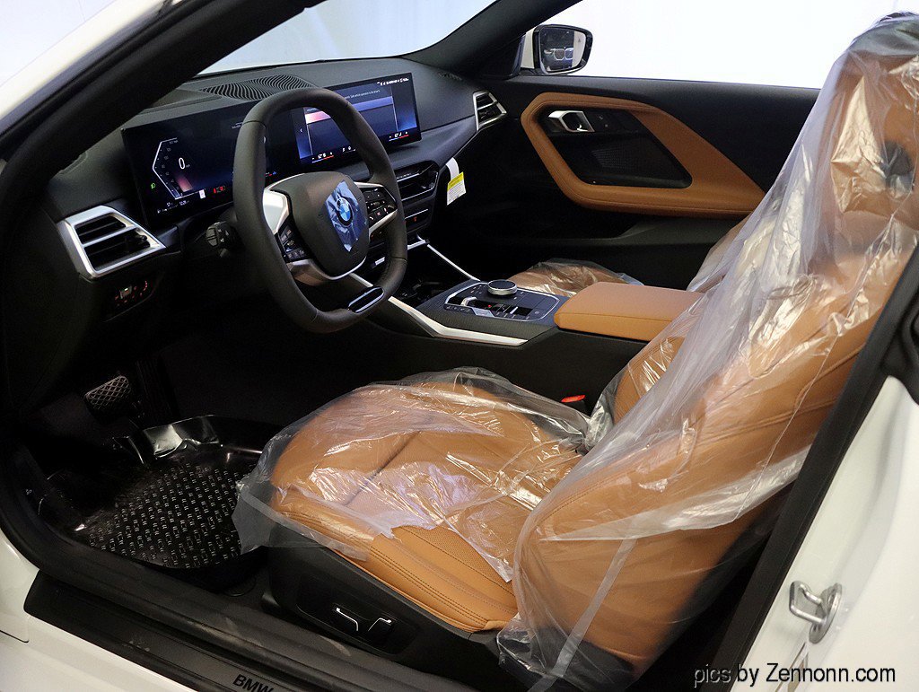 Used 2025 BMW 230i xDrive Coupe w/ Premium Package image 18