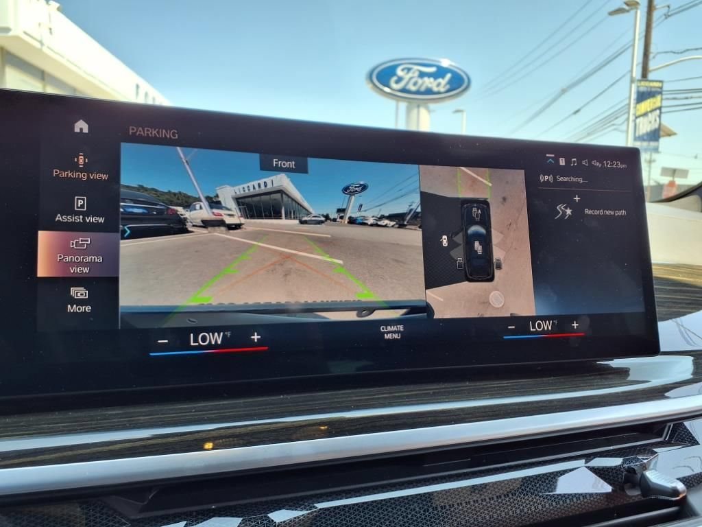 Used 2023 BMW X7 xDrive40i w/ M Sport Package AWD/4WD image 19