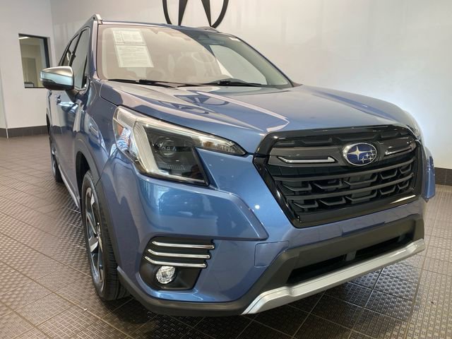 Used 2022 Subaru Forester Touring AWD/4WD image 2