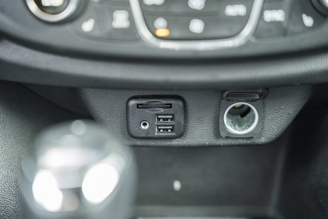 Used 2020 Chevrolet Traverse Premier w/ Redline Edition FWD image 24