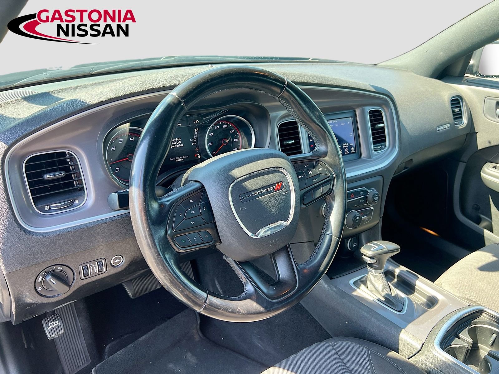 Used 2022 Dodge Charger SXT image 11