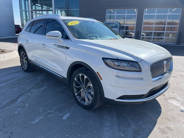 Used 2023 Lincoln Nautilus Reserve image 3