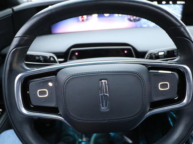 Used 2024 Lincoln Nautilus Reserve w/ Equipment Group 202A image 22