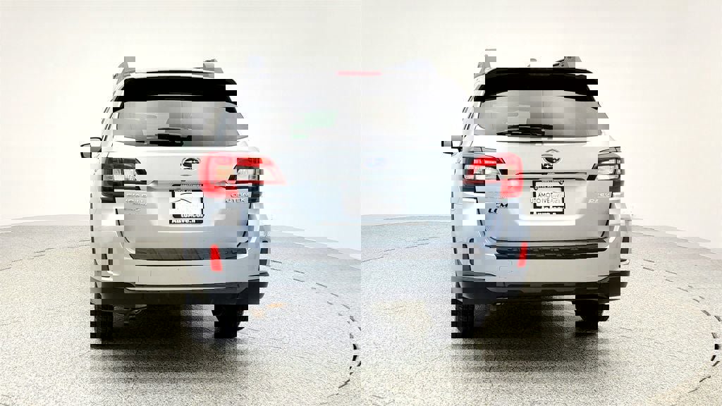 Used 2015 Subaru Outback 2.5i Premium image 6