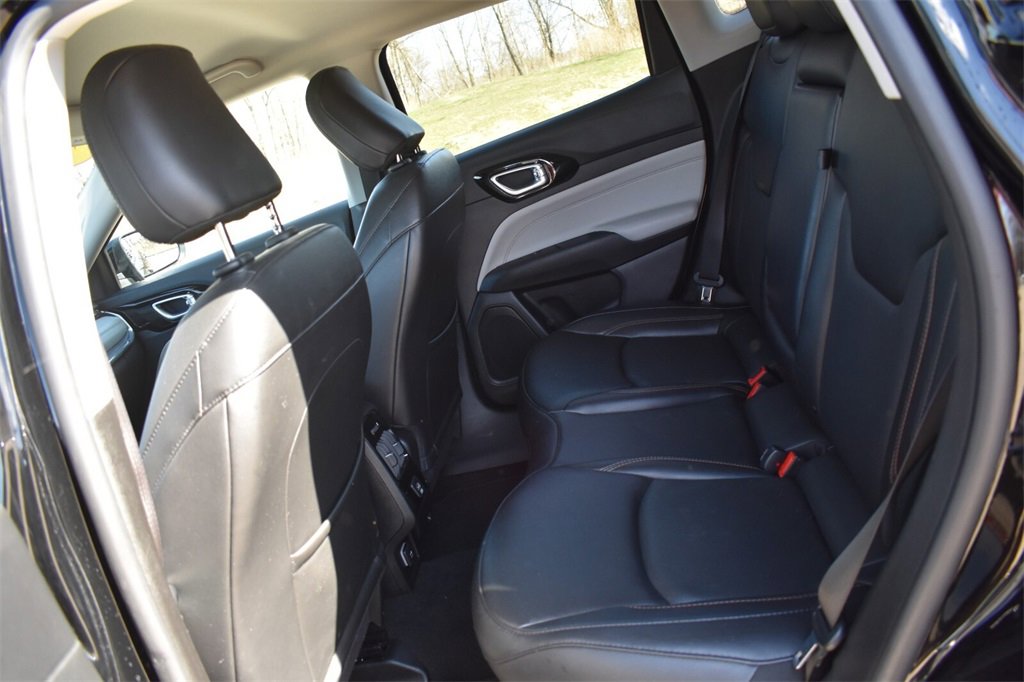 Used 2022 Jeep Compass Limited image 21