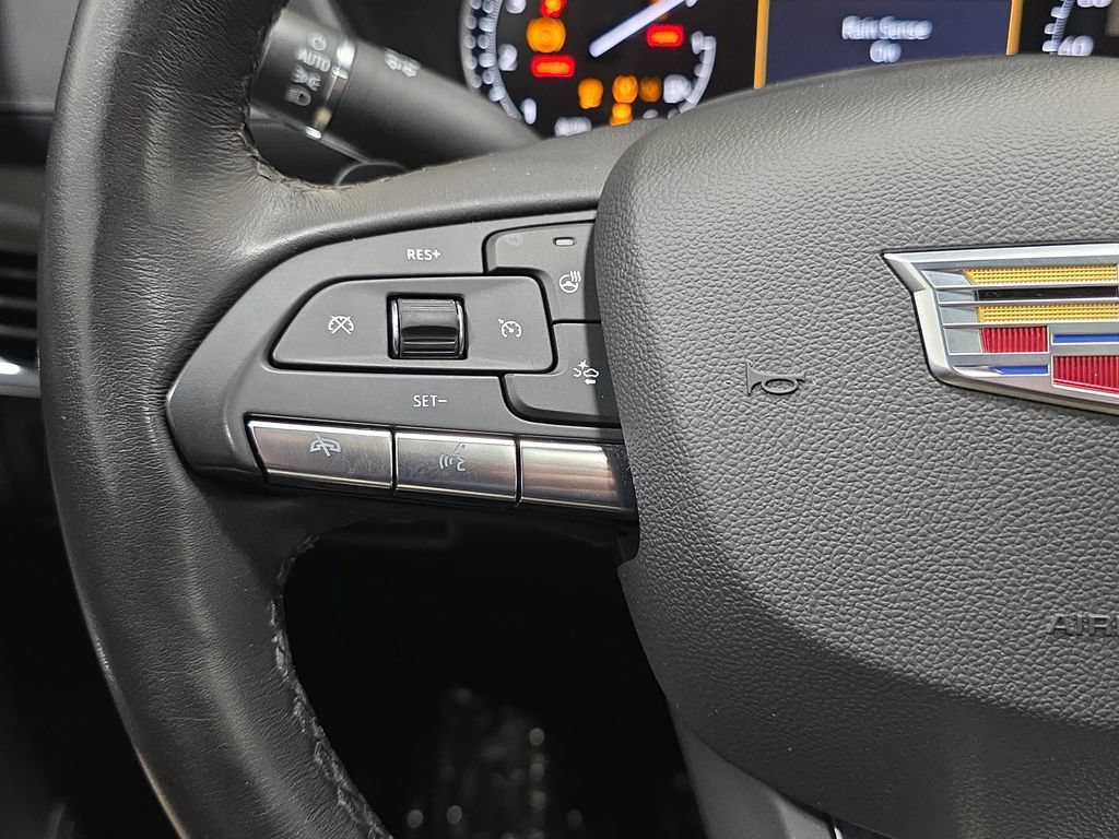 Used 2023 Cadillac XT4 Premium Luxury w/ Cold Weather Package AWD/4WD image 16