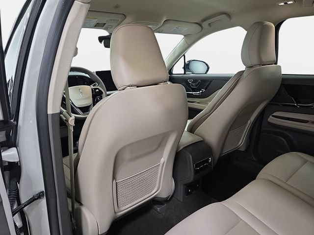 Certified 2023 Lincoln Corsair AWD w/ Equipment Group 101A image 10