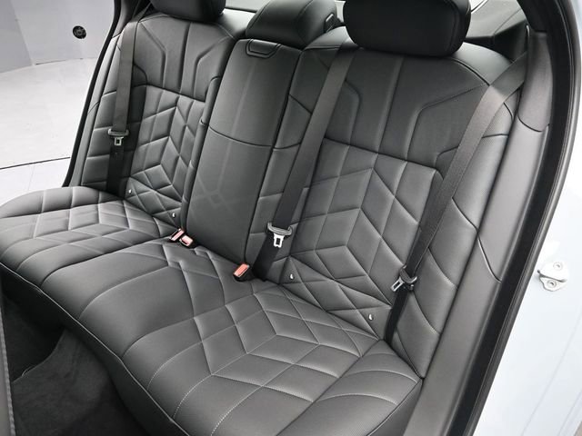 New 2026 BMW 740i xDrive image 14