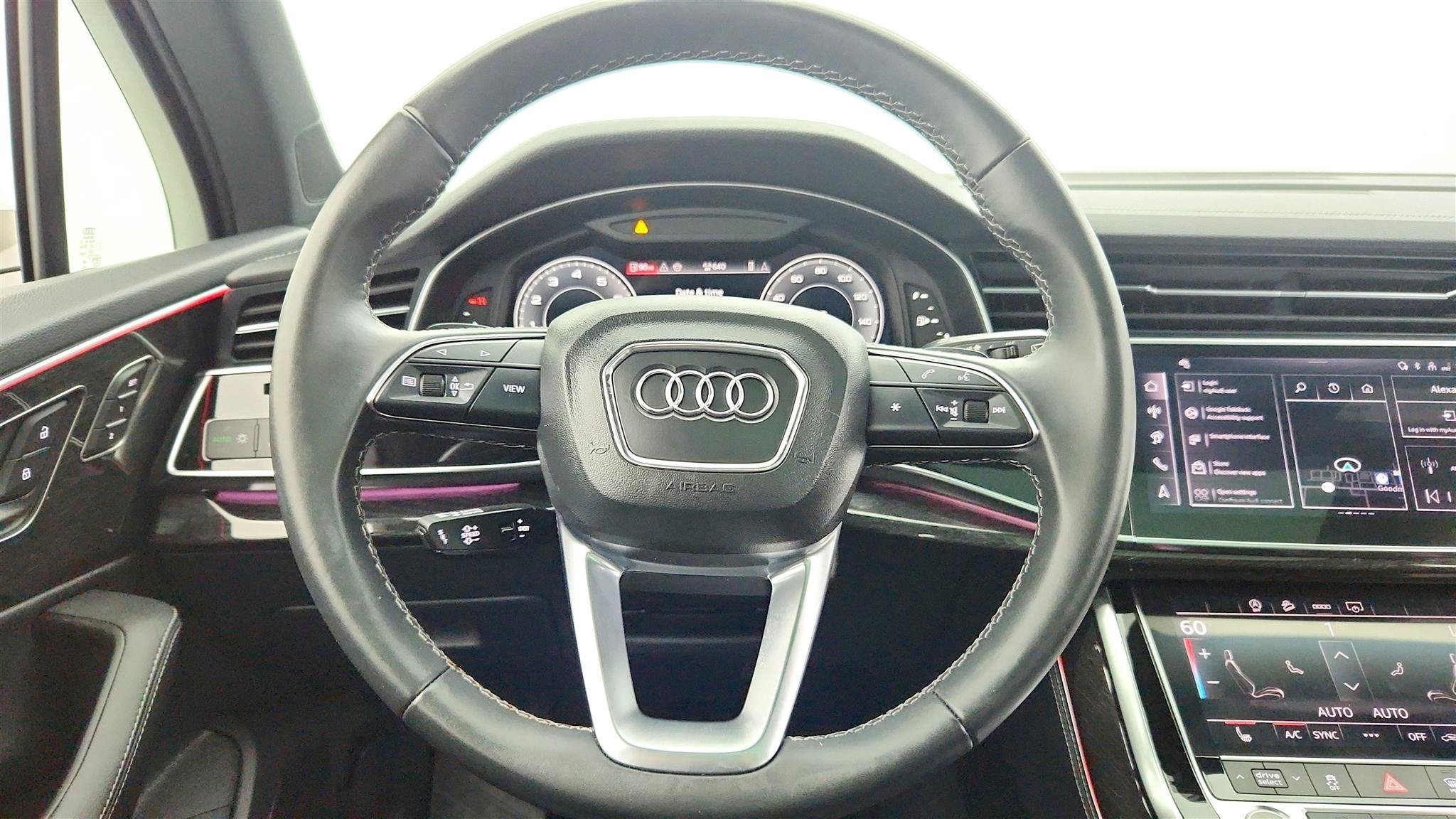 Used 2025 Audi Q7 3.0T Premium Plus AWD/4WD image 29