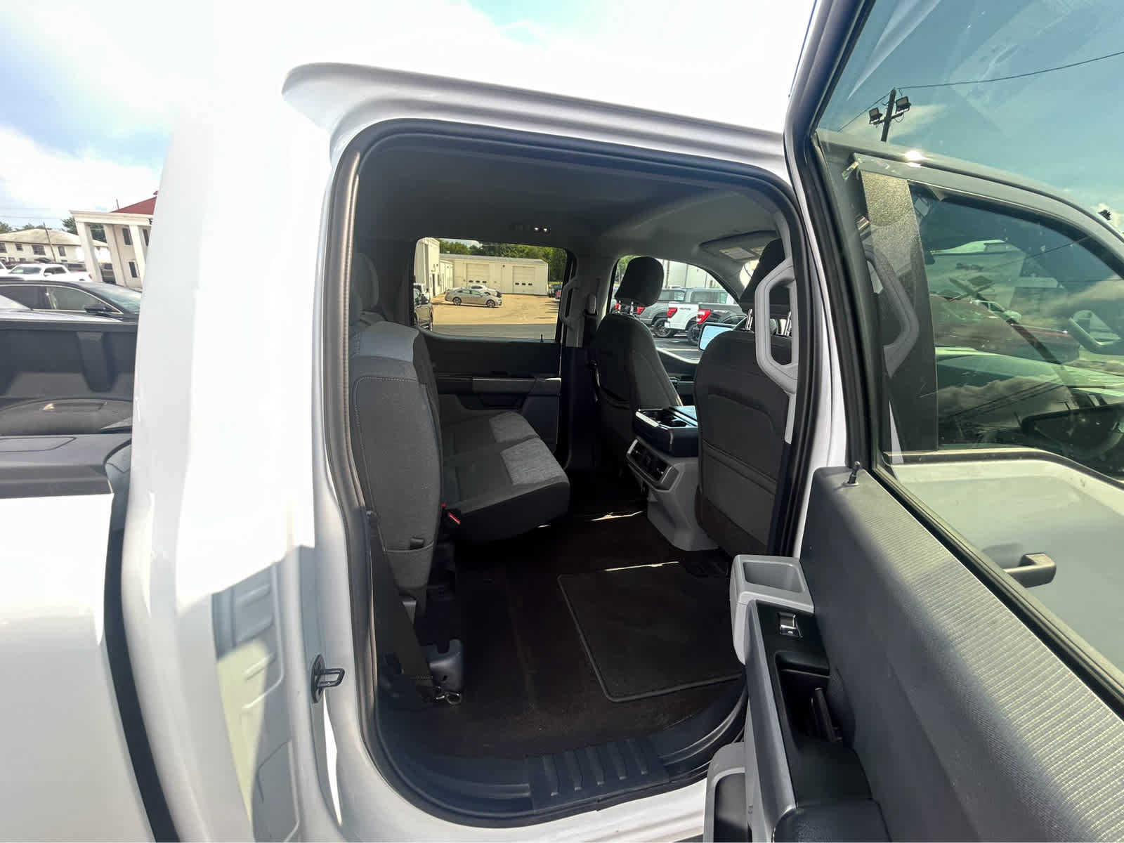 Used 2022 Ford F150 XLT AWD/4WD image 10