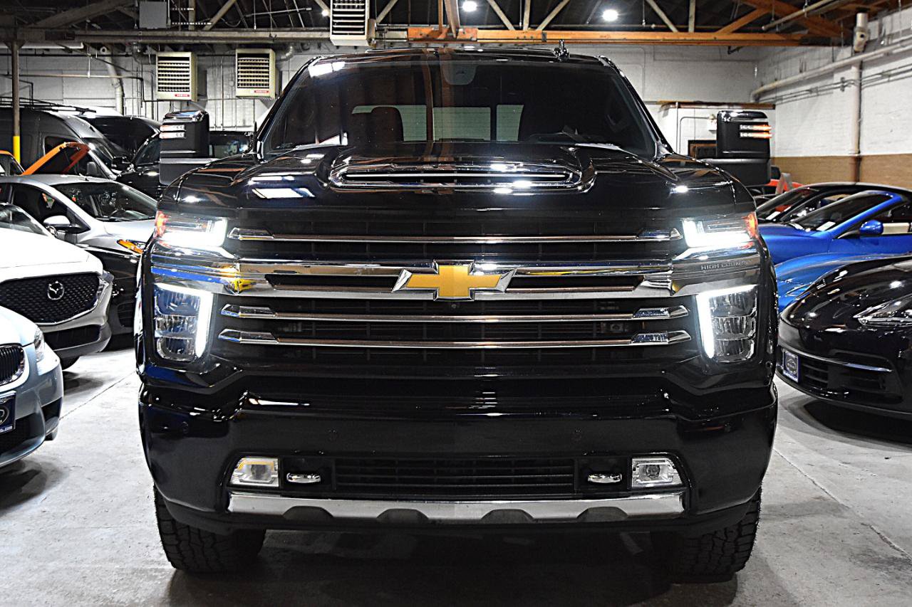 Used 2023 Chevrolet Silverado 3500 High Country w/ Z71 Off-Road Package AWD/4WD image 2