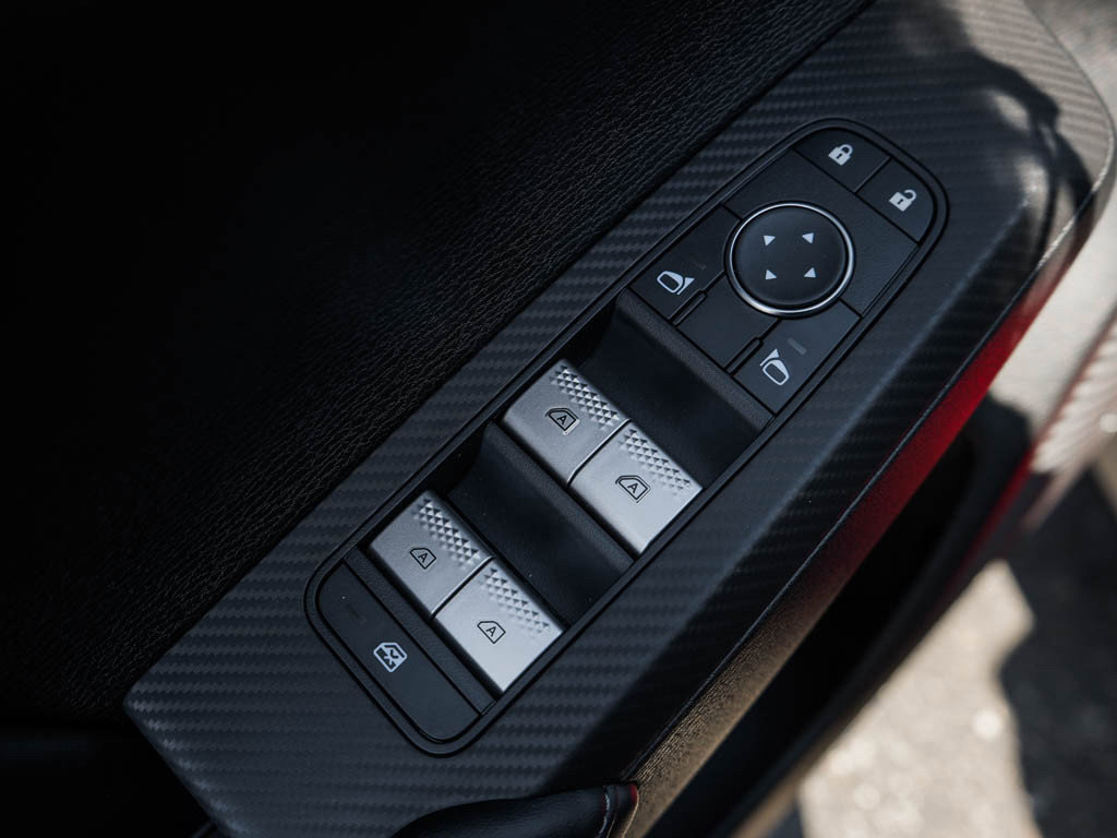 New 2026 Mitsubishi Outlander LE AWD/4WD image 16