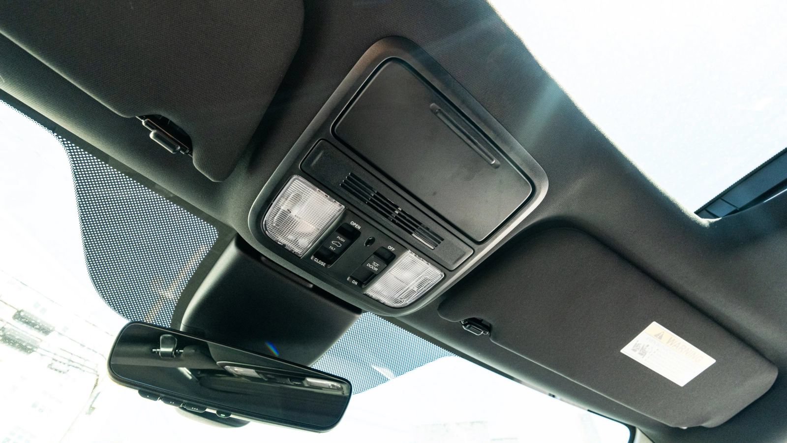 Used 2025 Honda Odyssey Sport-L image 44