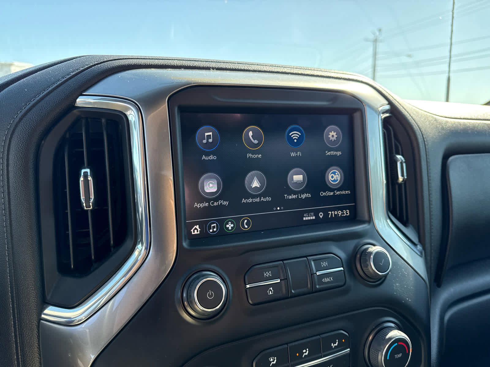Used 2023 Chevrolet Silverado 3500 LT AWD/4WD image 15