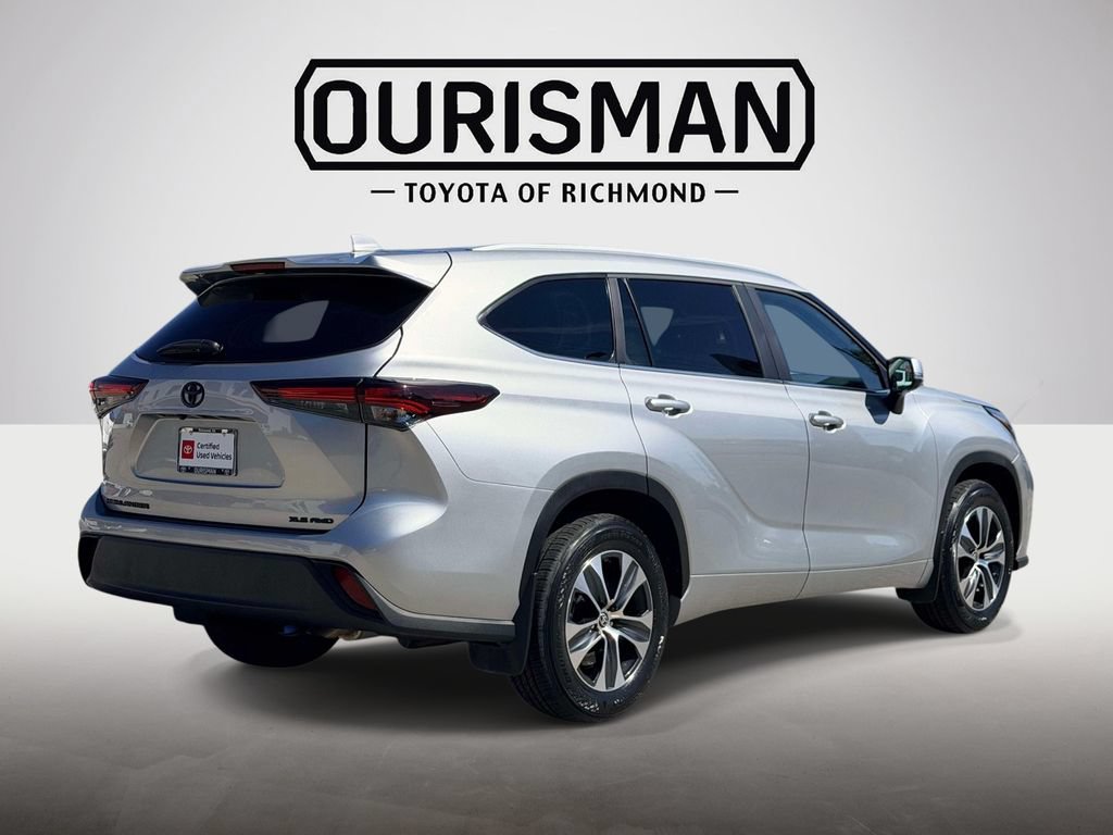 Used 2025 Toyota Highlander XLE AWD/4WD image 21
