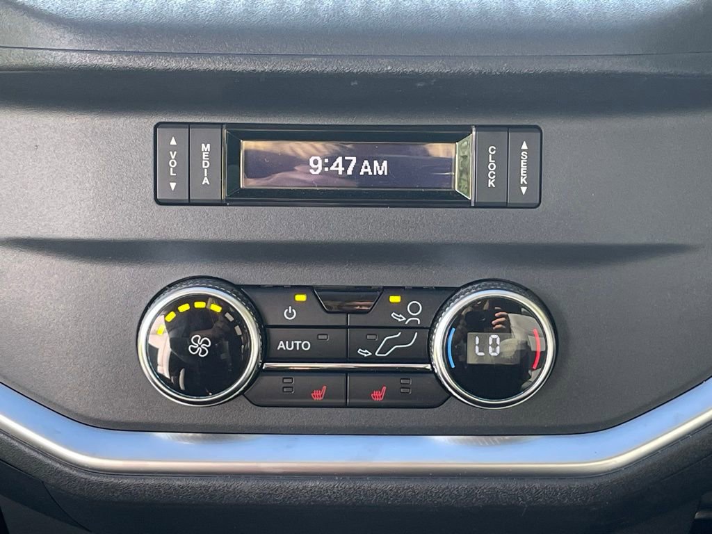 Used 2025 Ford Expedition Platinum w/ Platinum Ultimate Package AWD/4WD image 34