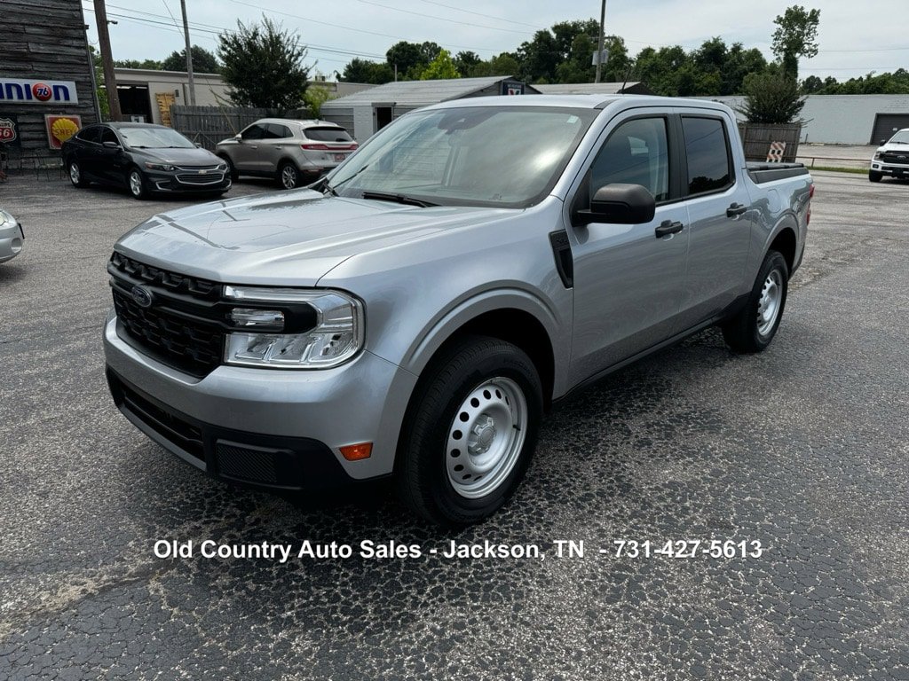 Used 2022 Ford Maverick XL FWD image 2