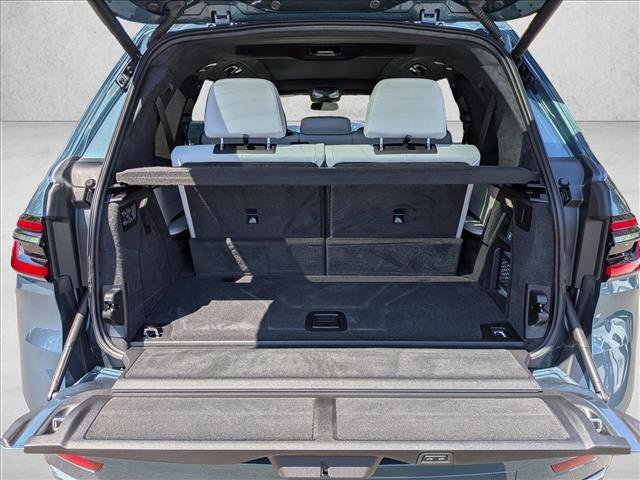 Used 2025 BMW X7 xDrive40i AWD/4WD image 6