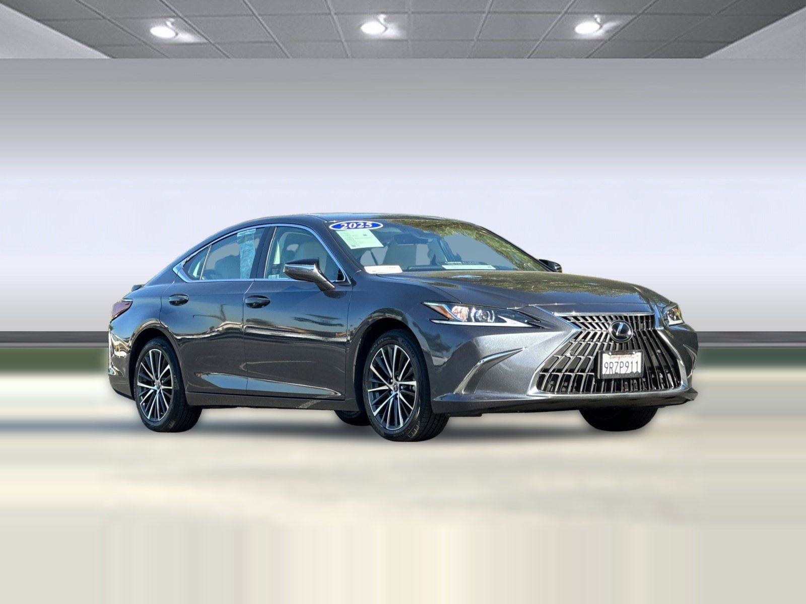 Certified 2025 Lexus ES 300h w/ Premium Package image 7