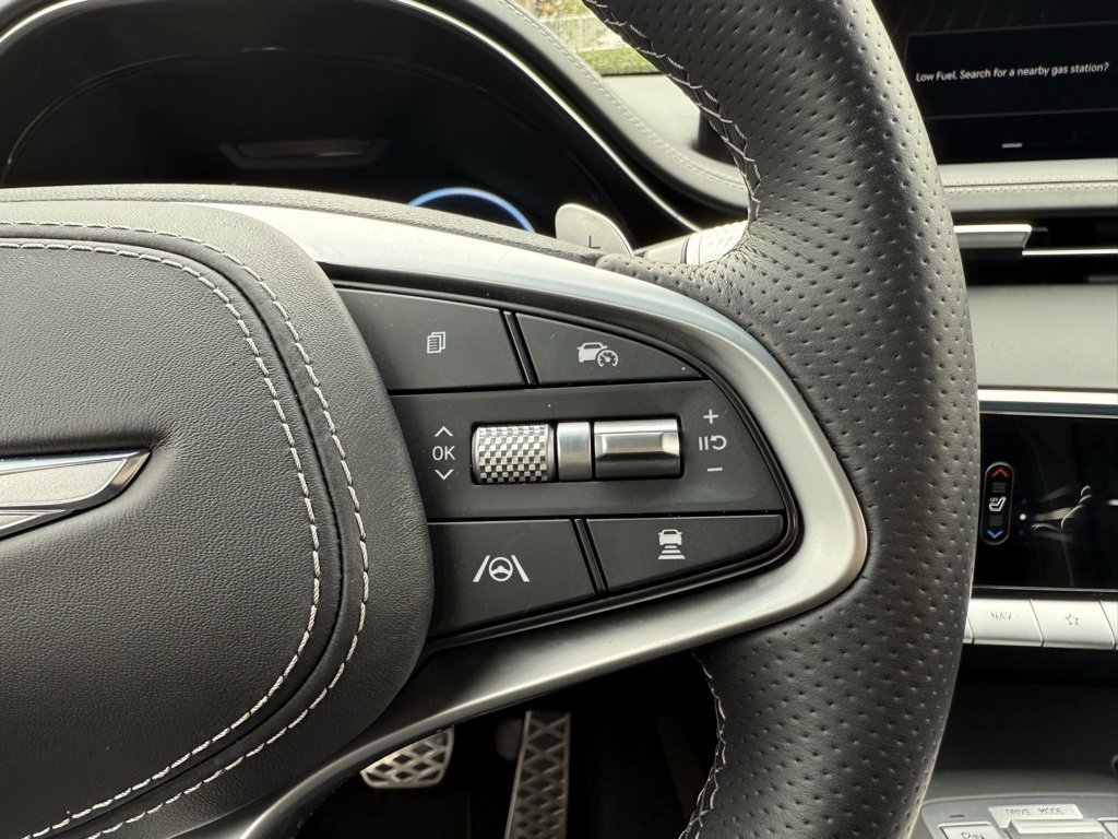 Used 2025 Genesis GV70 3.5T Sport w/ Sport Prestige Package image 23