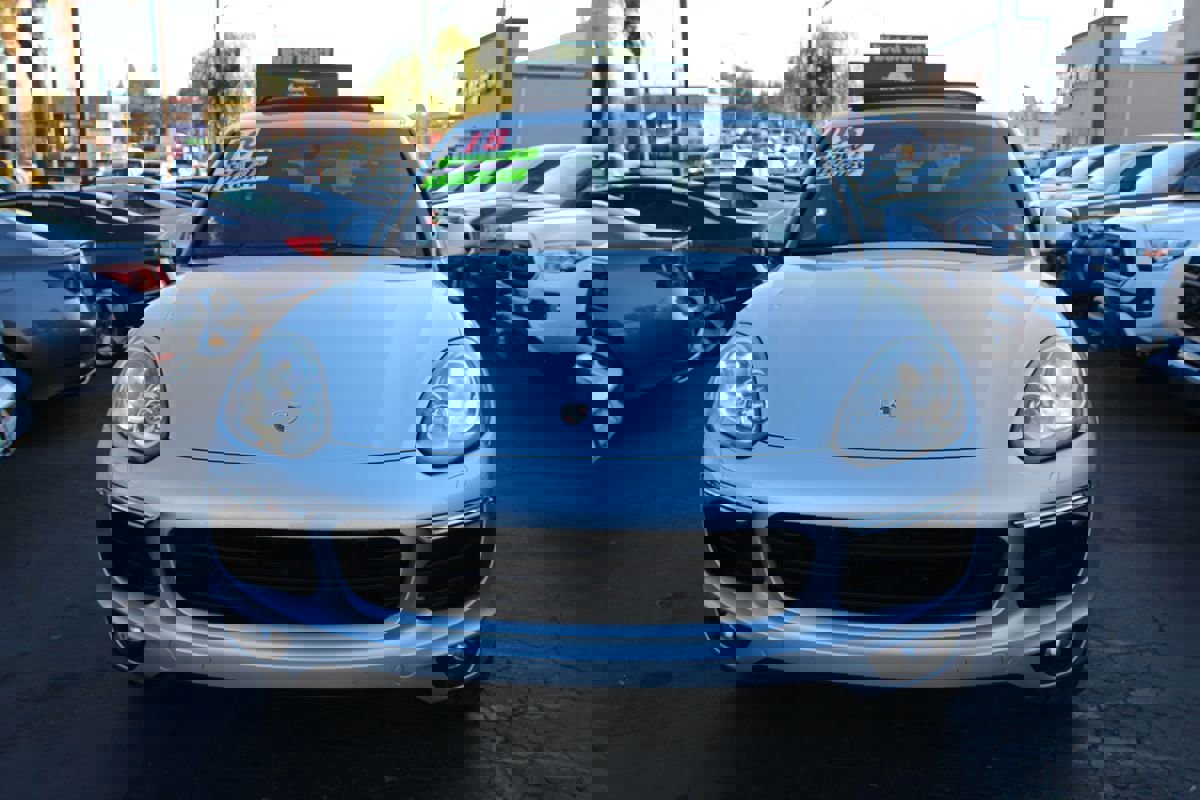 Used 2018 Porsche Cayenne Platinum Edition image 3