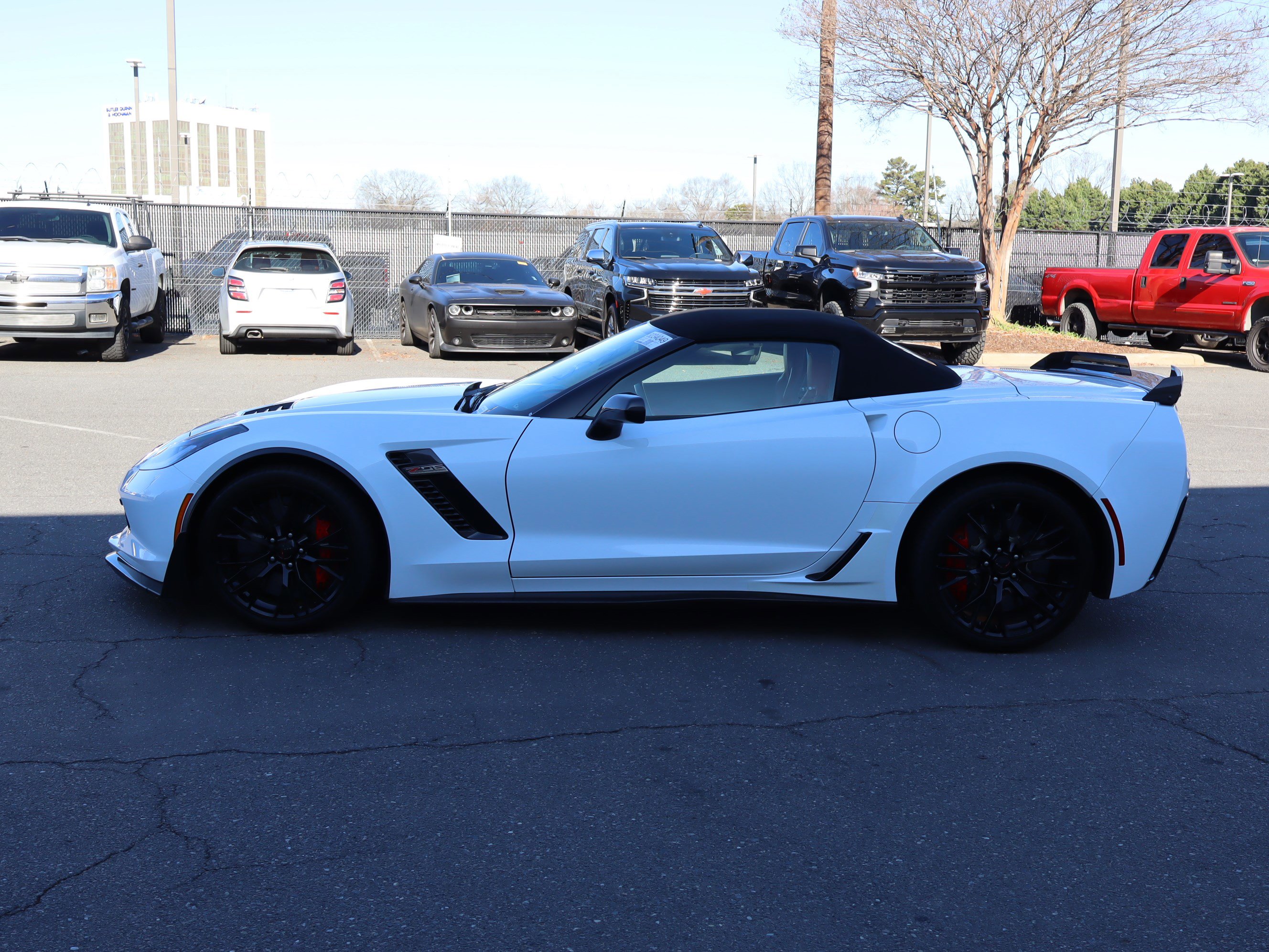Used 2016 Chevrolet Corvette Z06 w/ 3LZ Preferred Equipment Group image 7